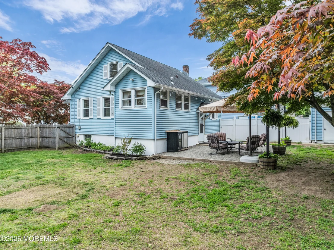 Photo of 1 Tiensch Avenue