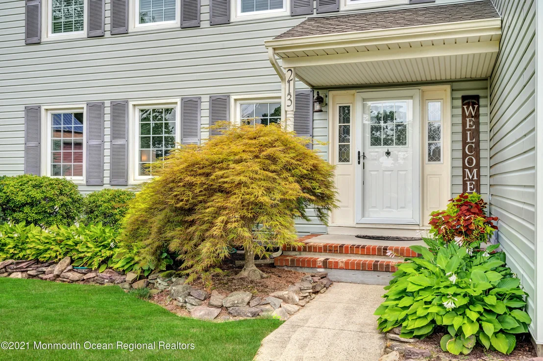 Photo of 213 Doe Road