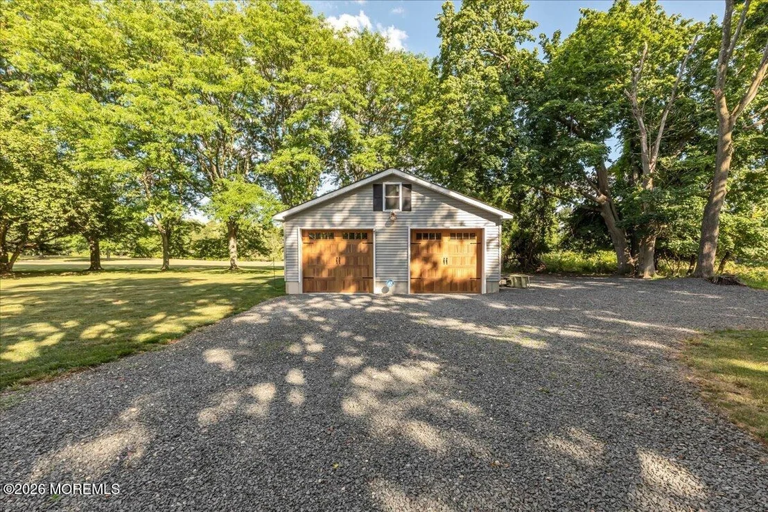 Photo of 102 Middletown Road