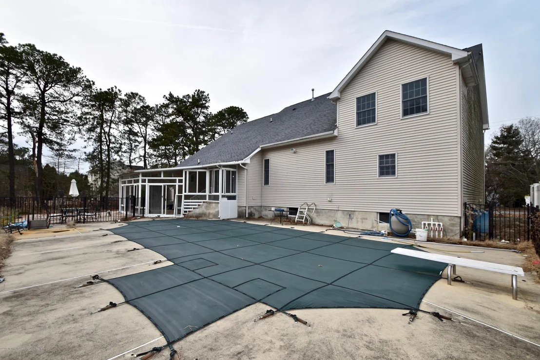Photo of 1671 Joffre Road