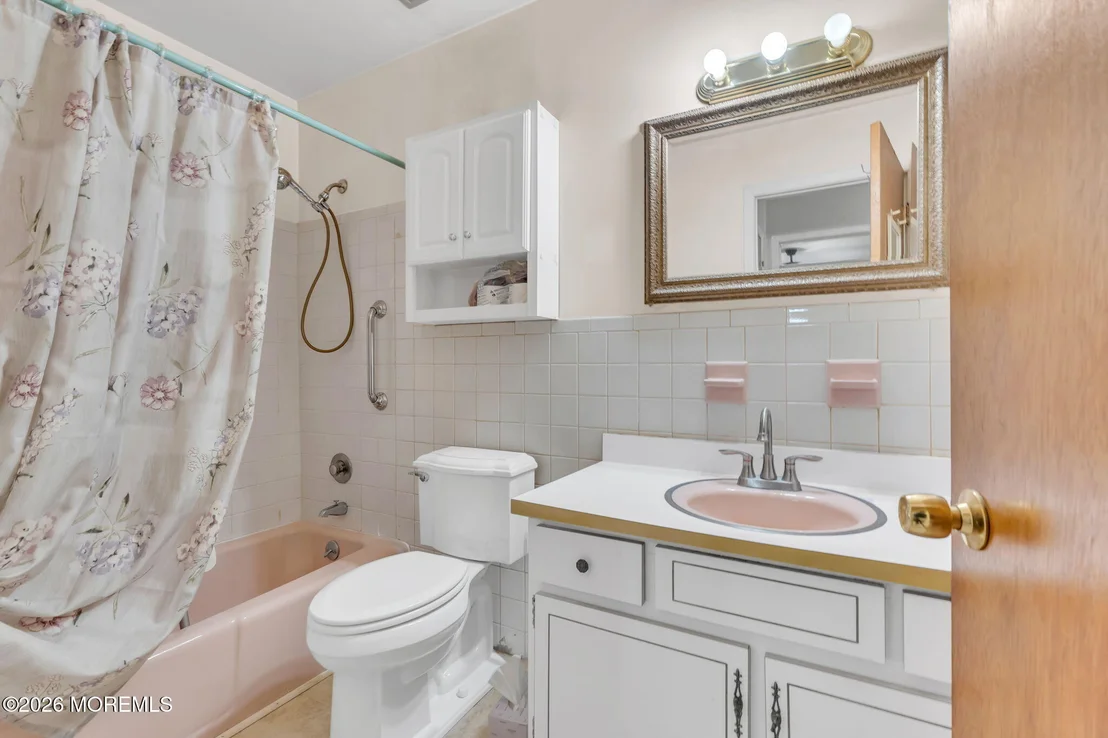 Photo of 207B Laurel Place