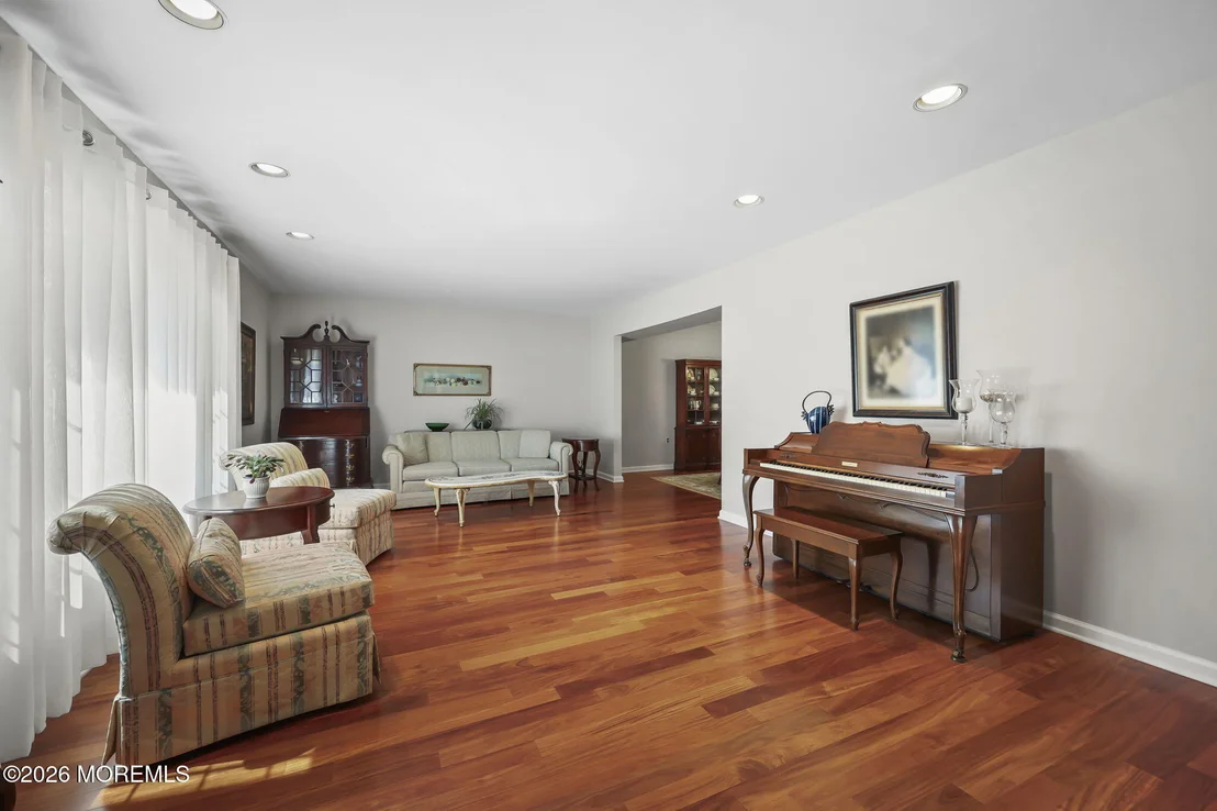 Photo of 47 Higgins Road