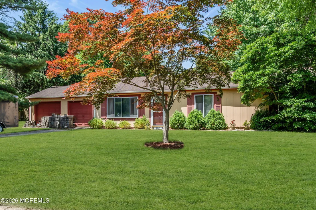 Photo of 100 Susan Drive