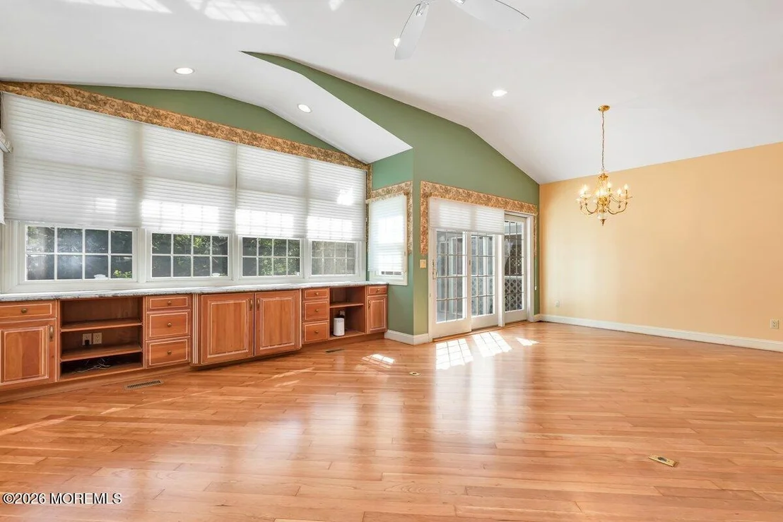 Photo of 48 Ravine Drive