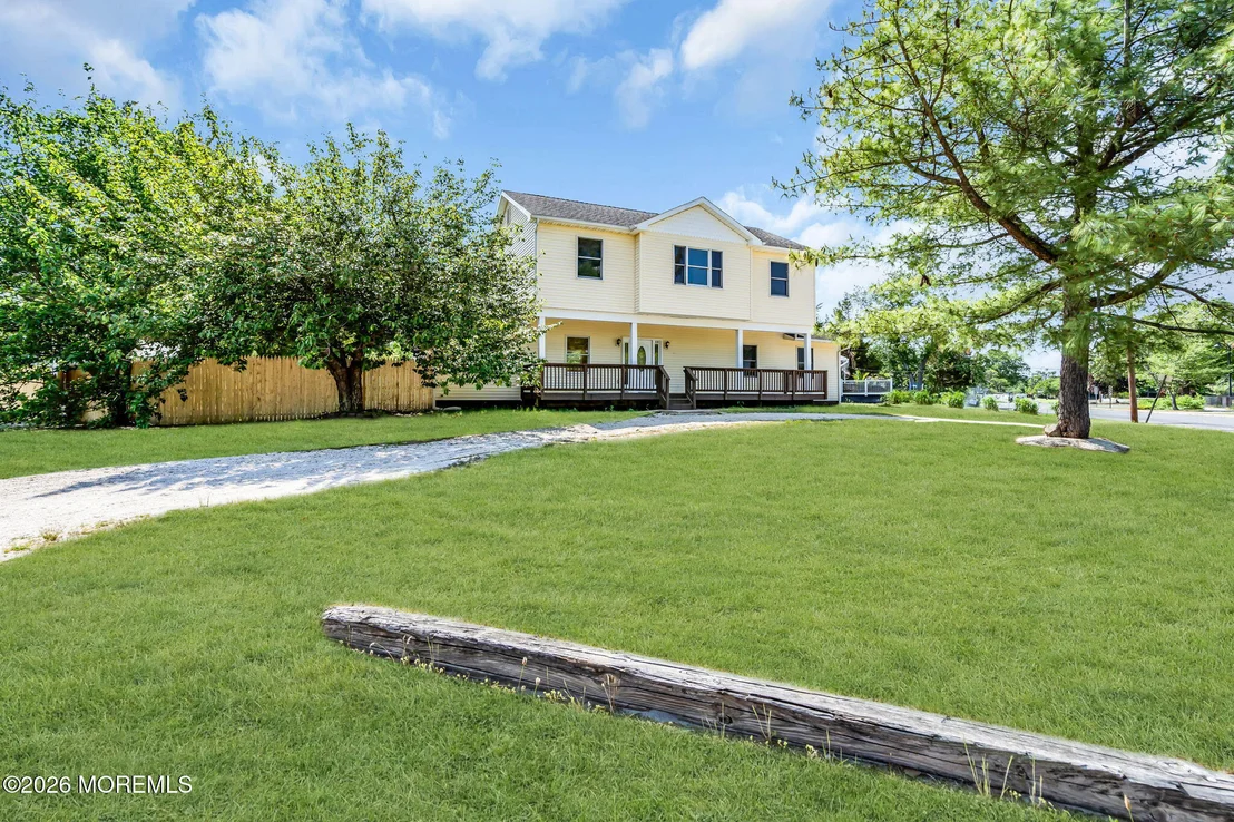Photo of 60 Ashwood Drive