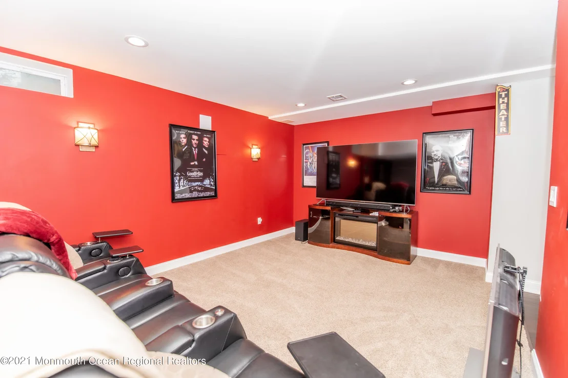 Photo of 607 Windcrest Court