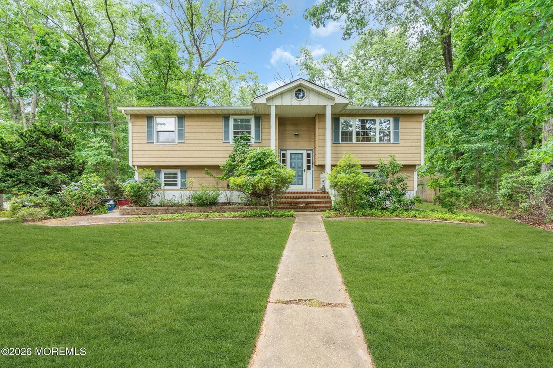 Photo of 114 Locust Avenue