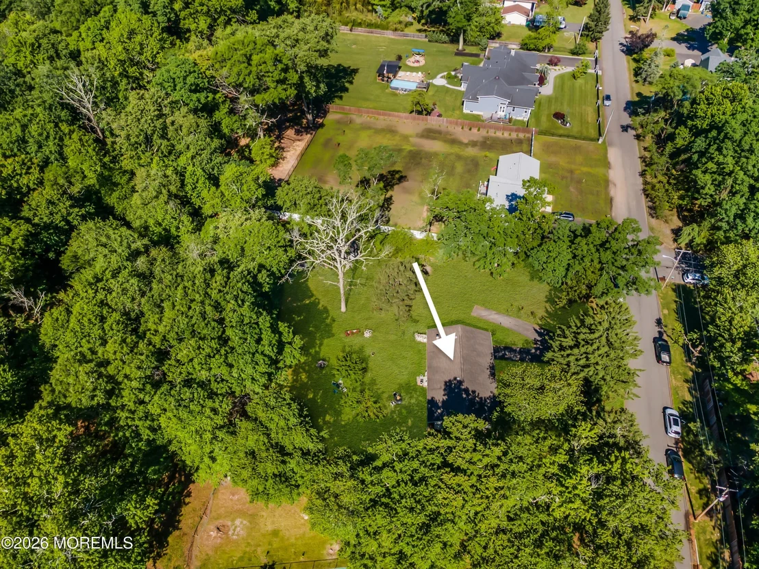 Photo of 416 Oak Tree Road
