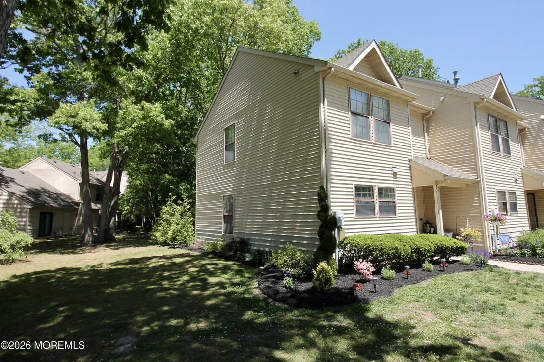 Photo of 111 Azalea Circle