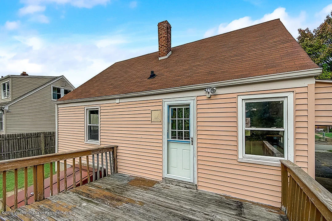 Photo of 329 Edgeview Road
