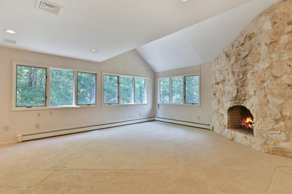 Photo of 2114 Shadowbrook Drive