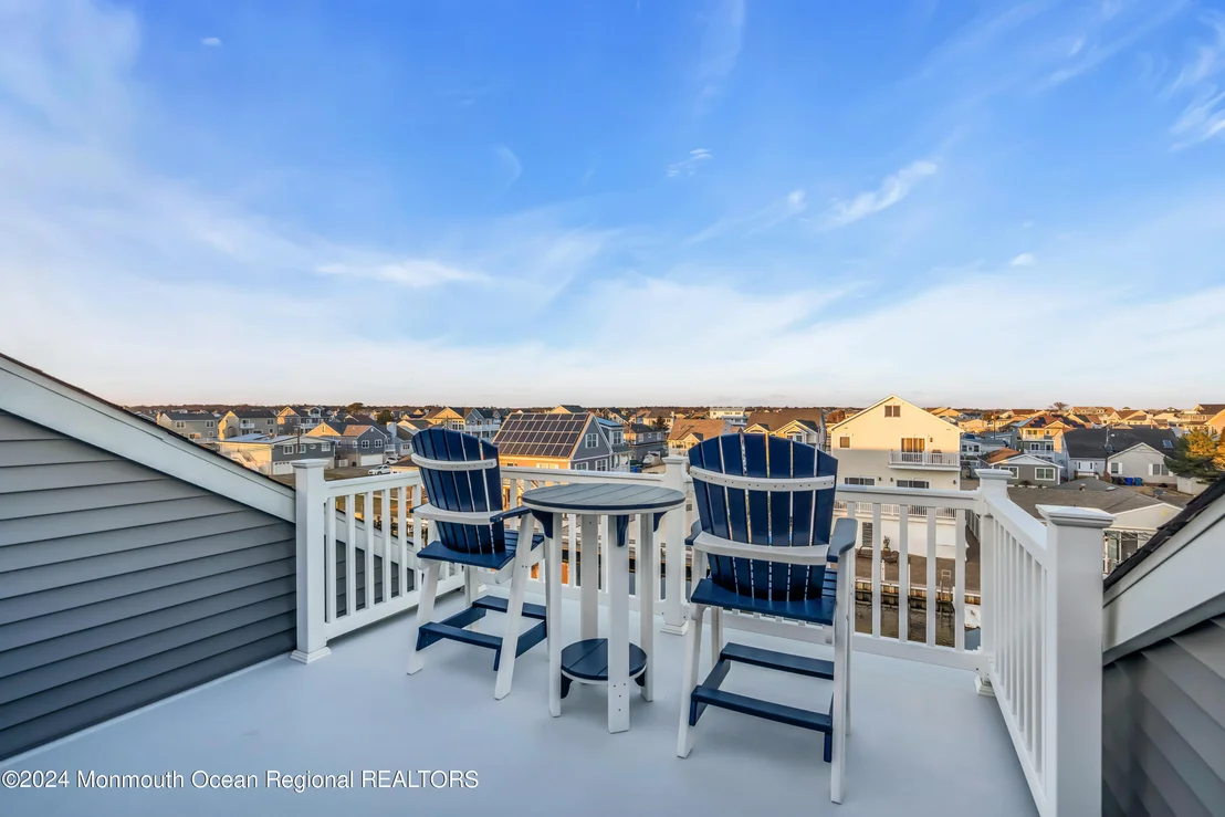 Photo of 106 Saint Lawrence Boulevard