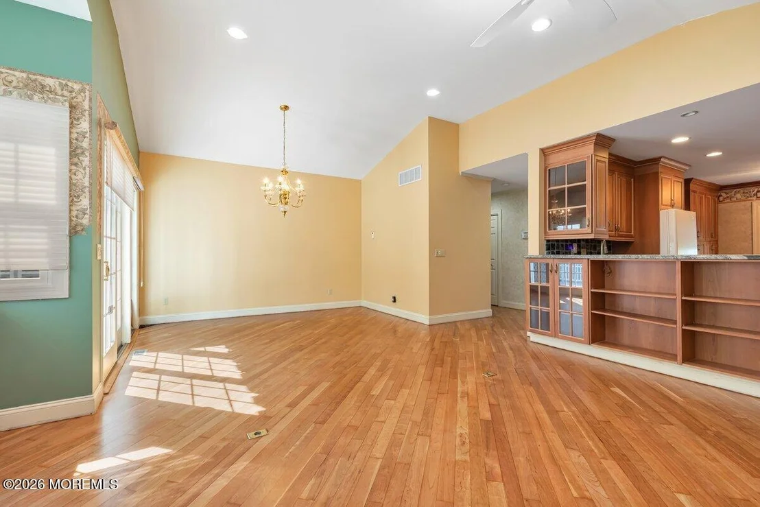 Photo of 48 Ravine Drive