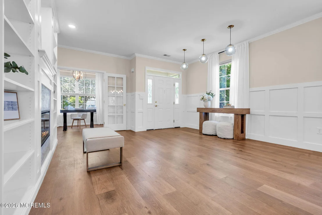 Photo of 83 Huntington Drive