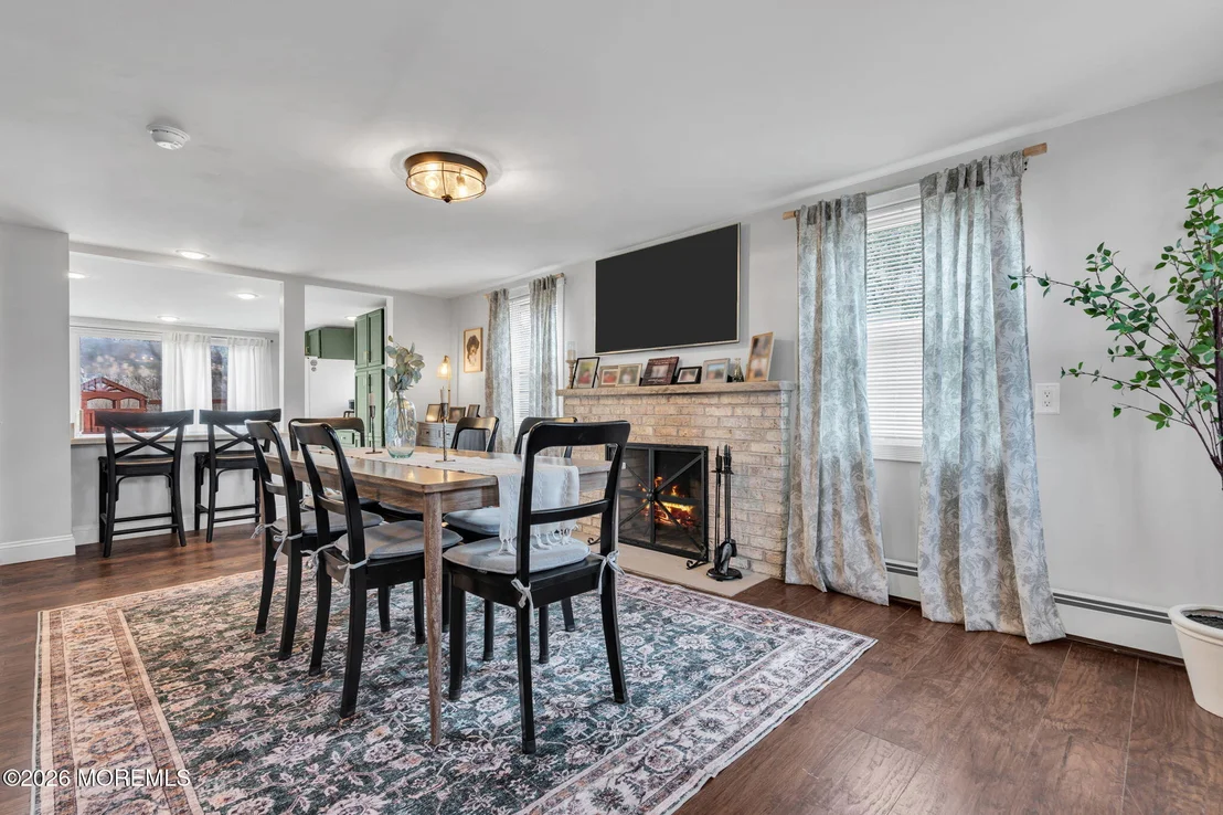 Photo of 82 Clearwater Drive