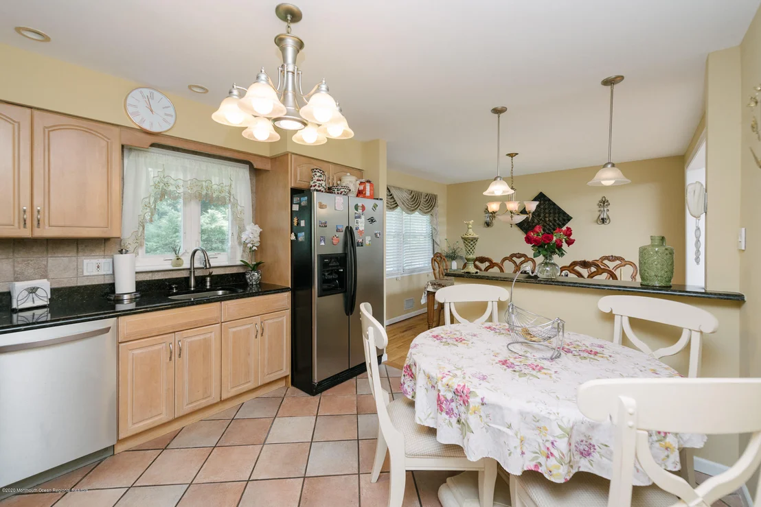 Photo of 220 Colonial Drive