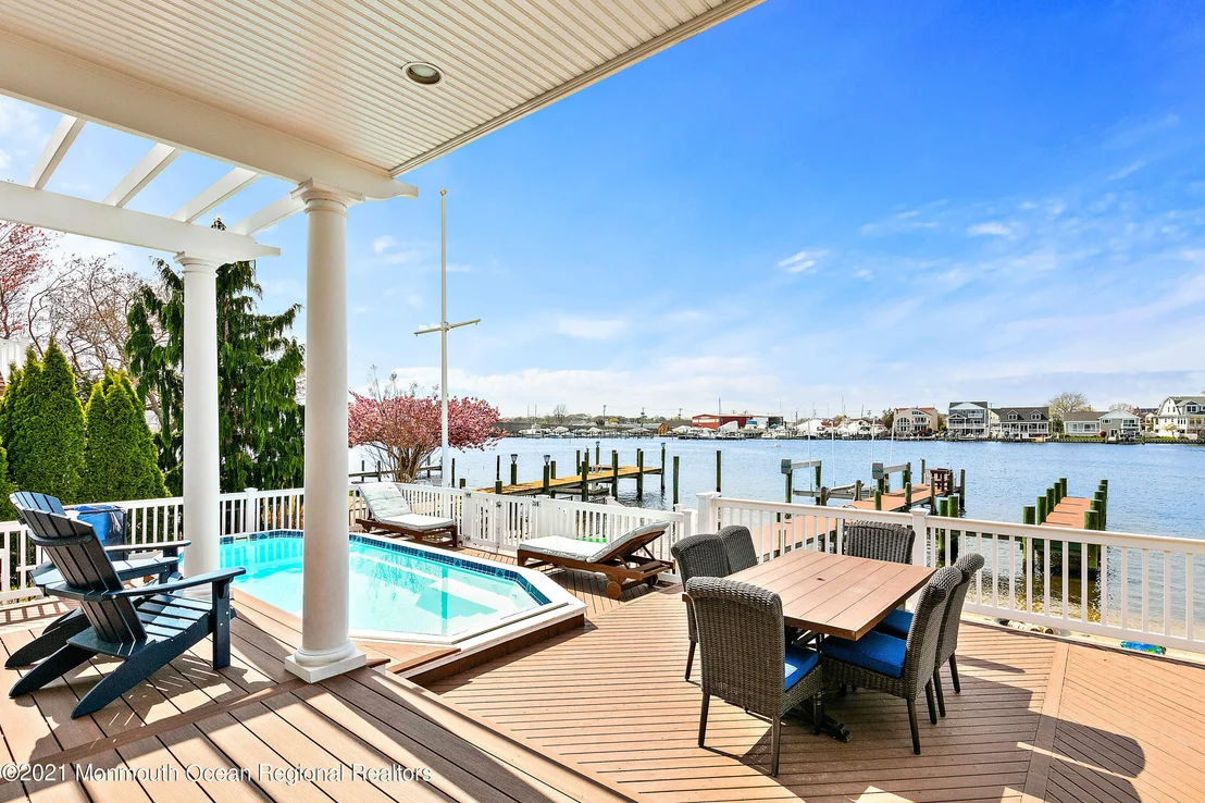 Photo of 770 North Drive