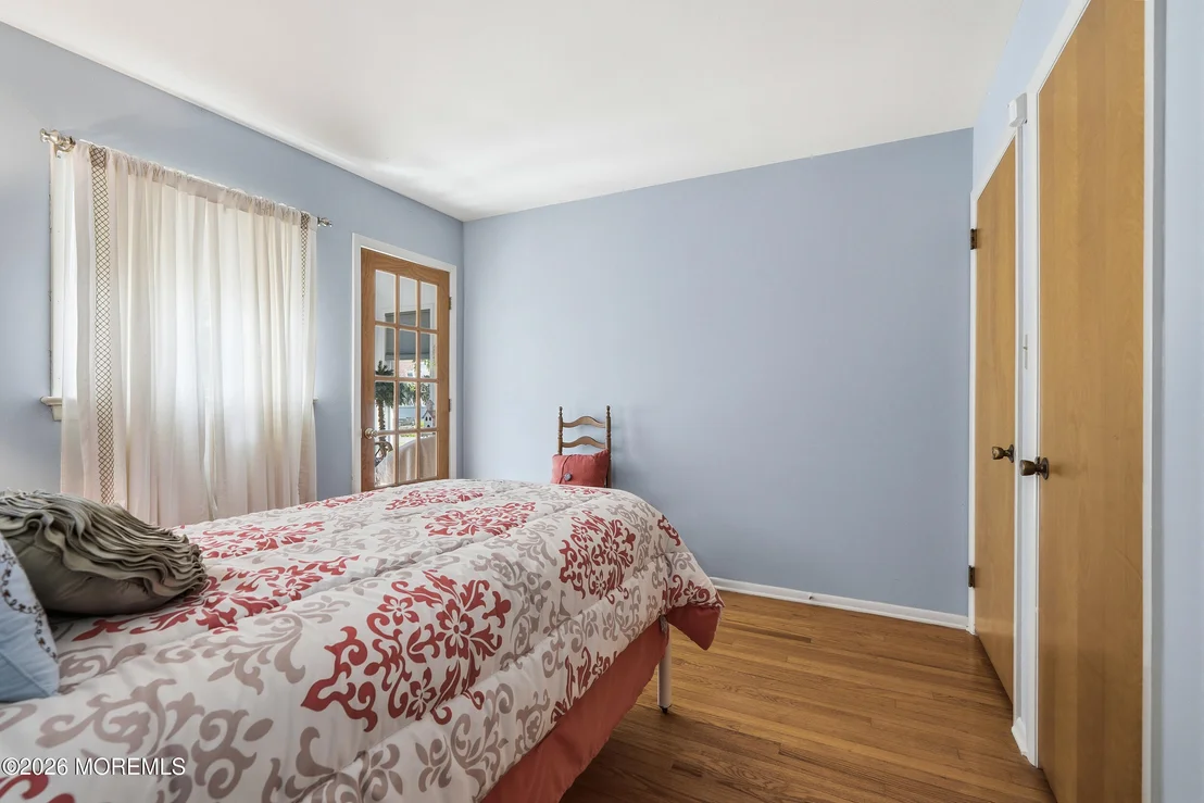 Photo of 481 Admiral Road