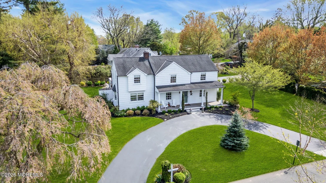 Photo of 9 N Cherry Lane