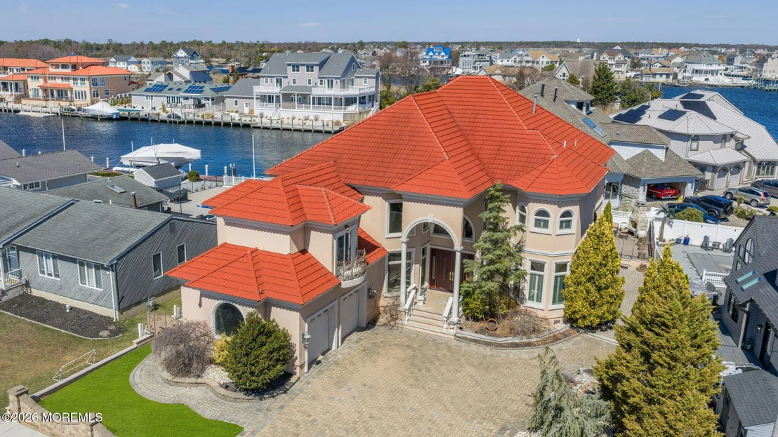 Photo of 342 Aldo Drive