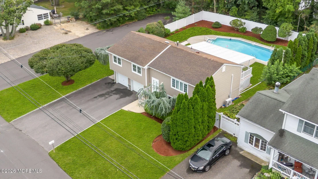 Photo of 205 Arizona Drive
