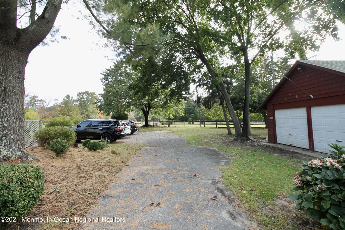 Photo of 195 Bennett Road