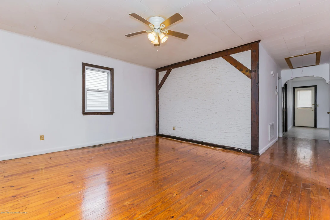 Photo of 511 Barber Avenue
