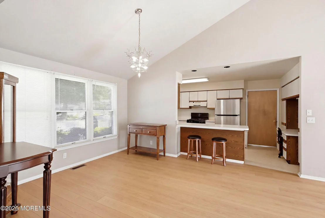 Photo of 101 Foxwood Lane