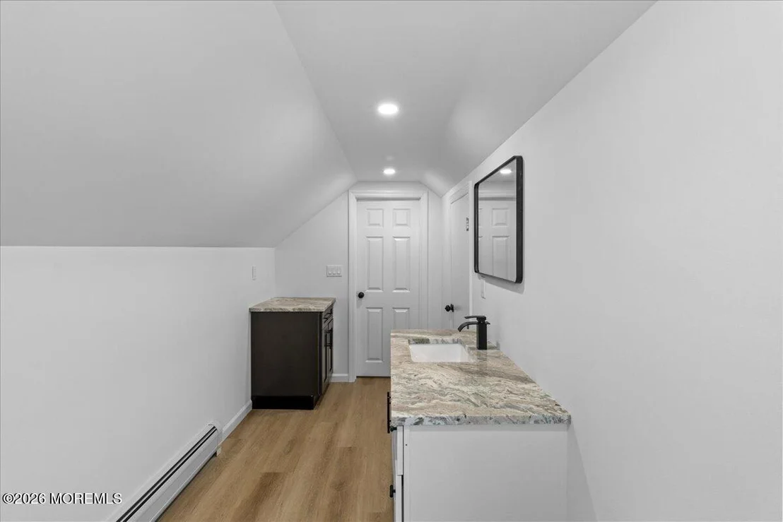 Photo of 353 Constitution Drive