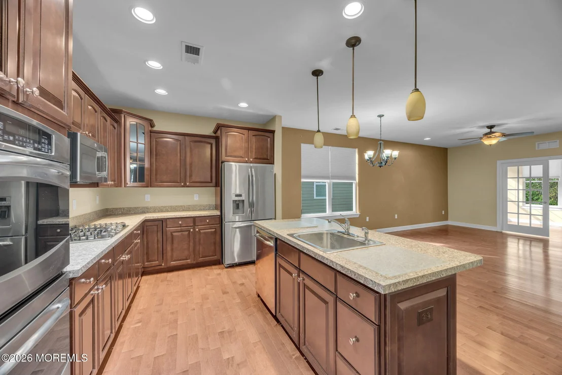 Photo of 37 Kingston Drive