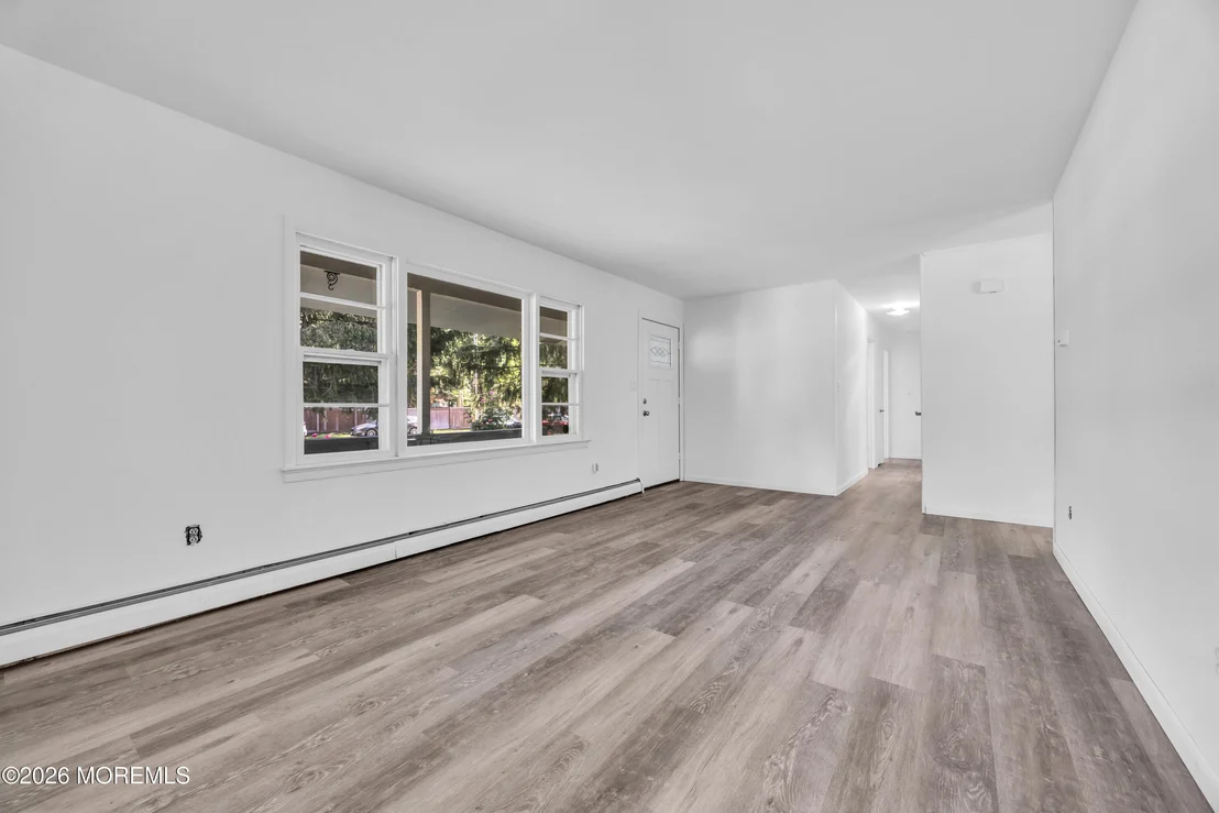 Photo of 416 Oak Tree Road