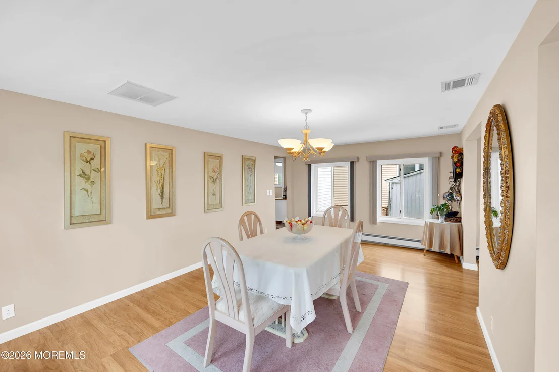 Photo of 202 5th Avenue