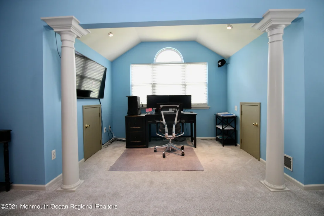 Photo of 20 Cedarview Avenue