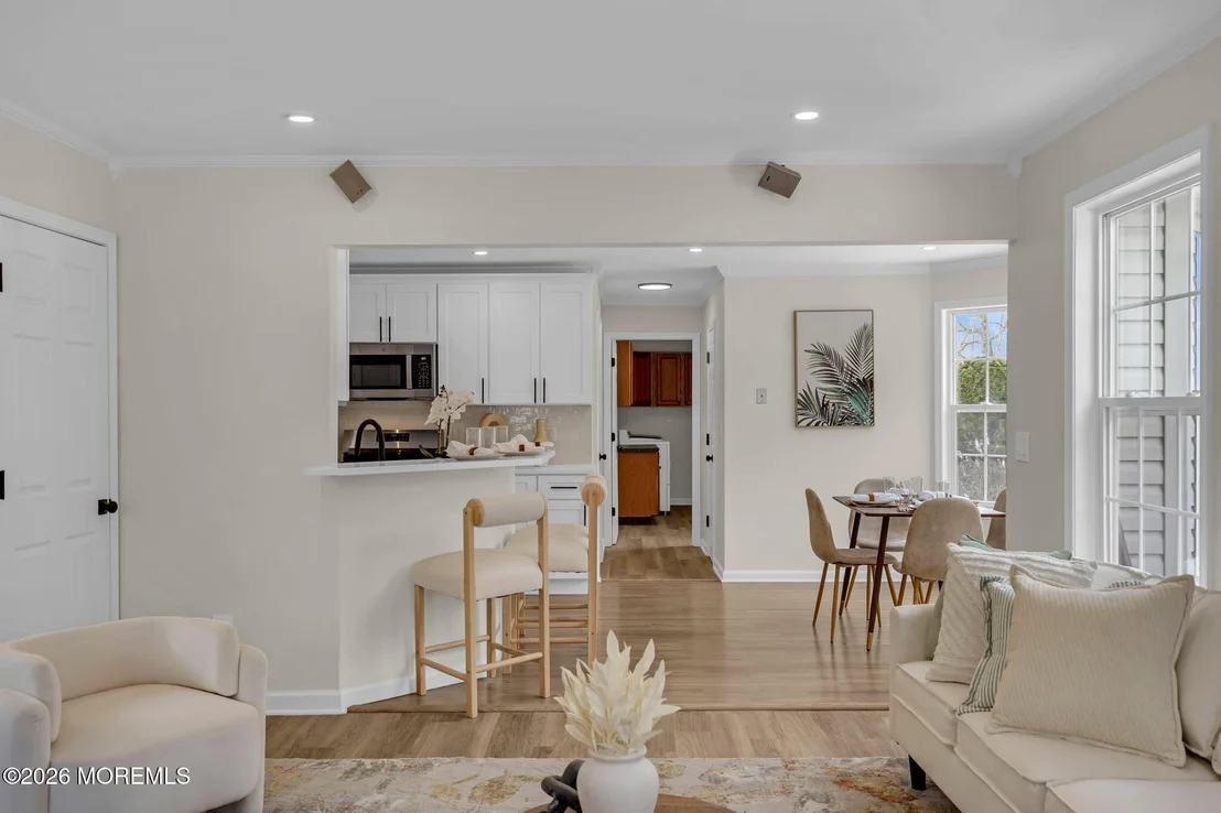 Photo of 296 White Road