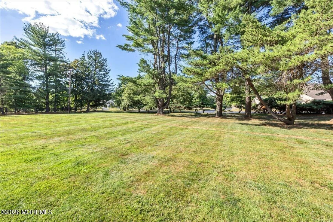 Photo of 102 Middletown Road