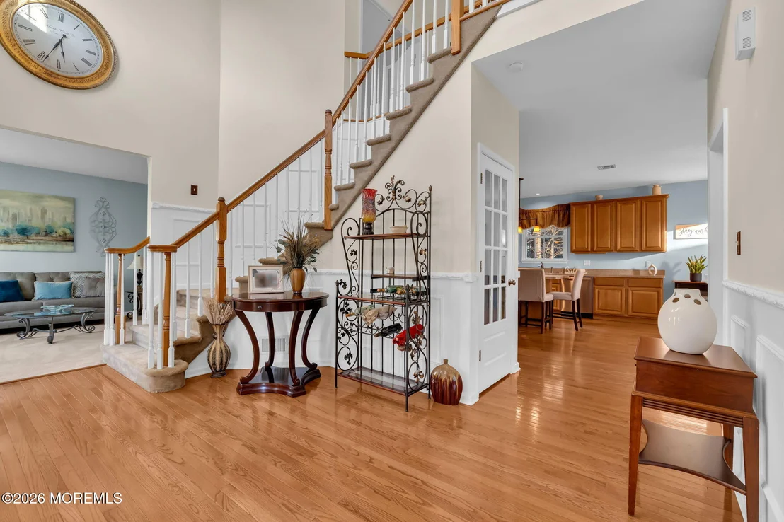 Photo of 105 Mesa Verde Lane