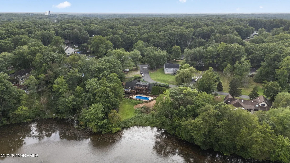 Photo of 30 S Lakeview Drive