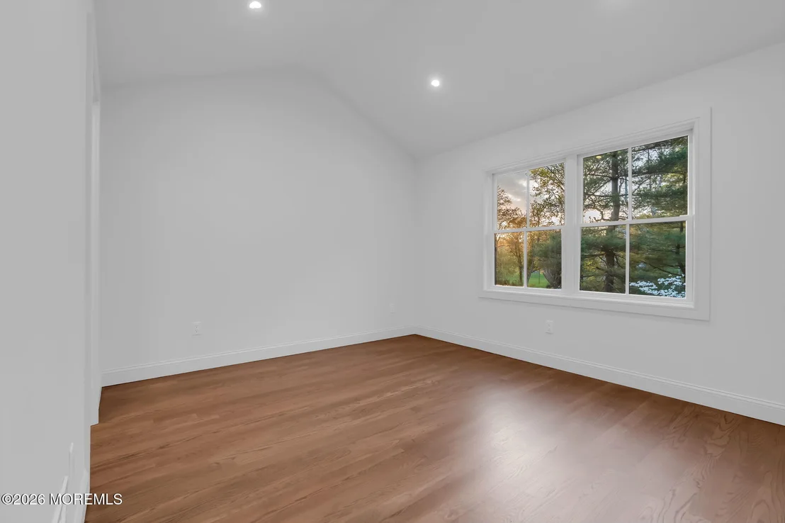 Photo of 181 Rumson Road