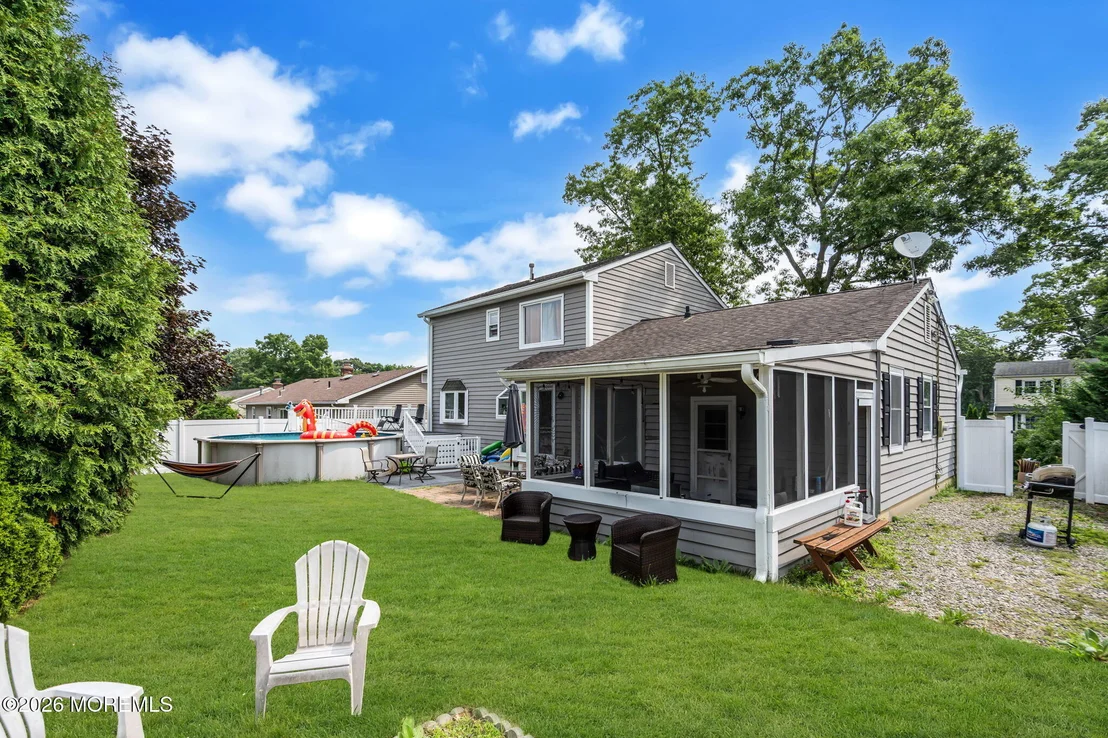 Photo of 2209 Crestwood Drive