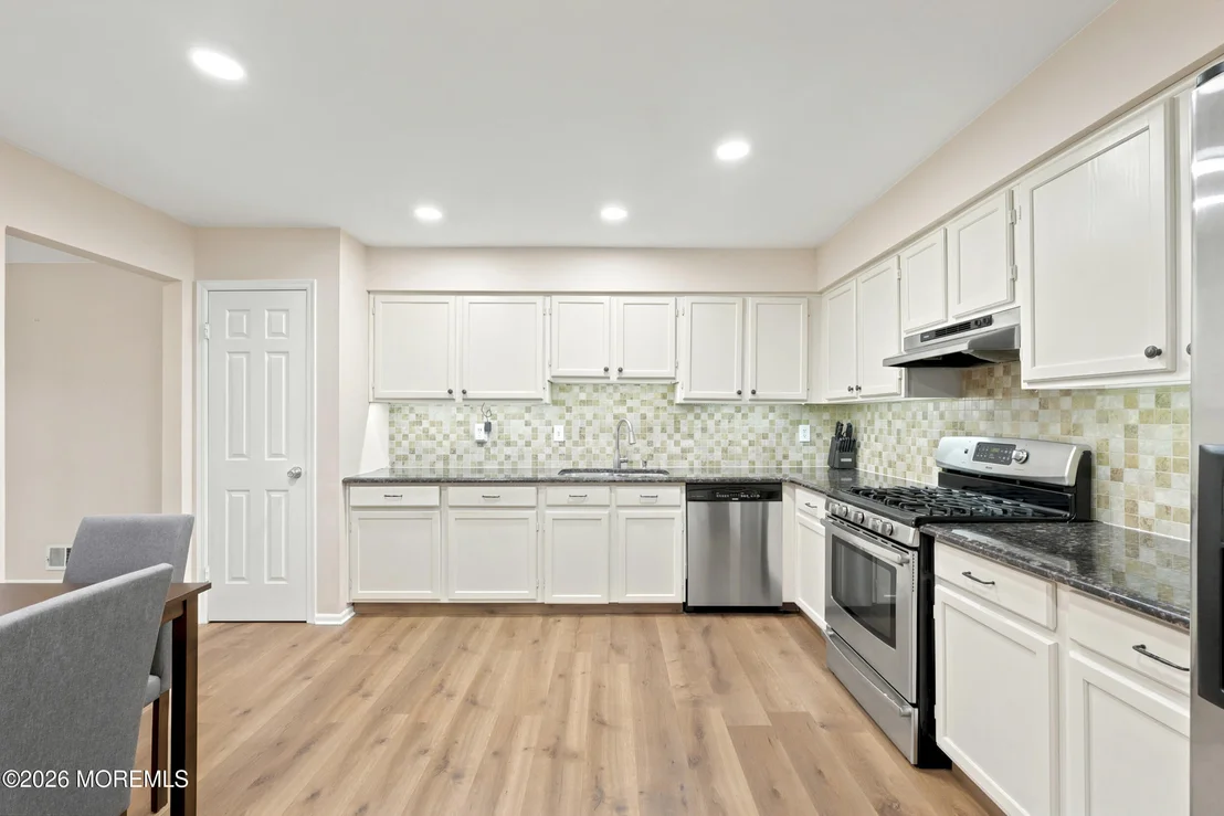 Photo of 137 Redpine Loop