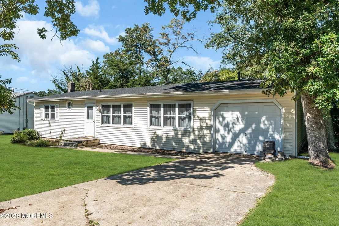 Photo of 308 Emerald Drive