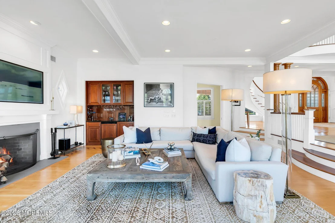 Photo of 229 Comanche Drive