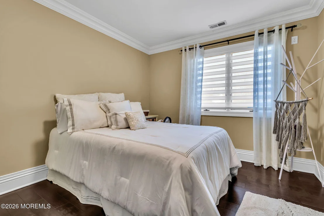 Photo of 12 Meadowview Drive