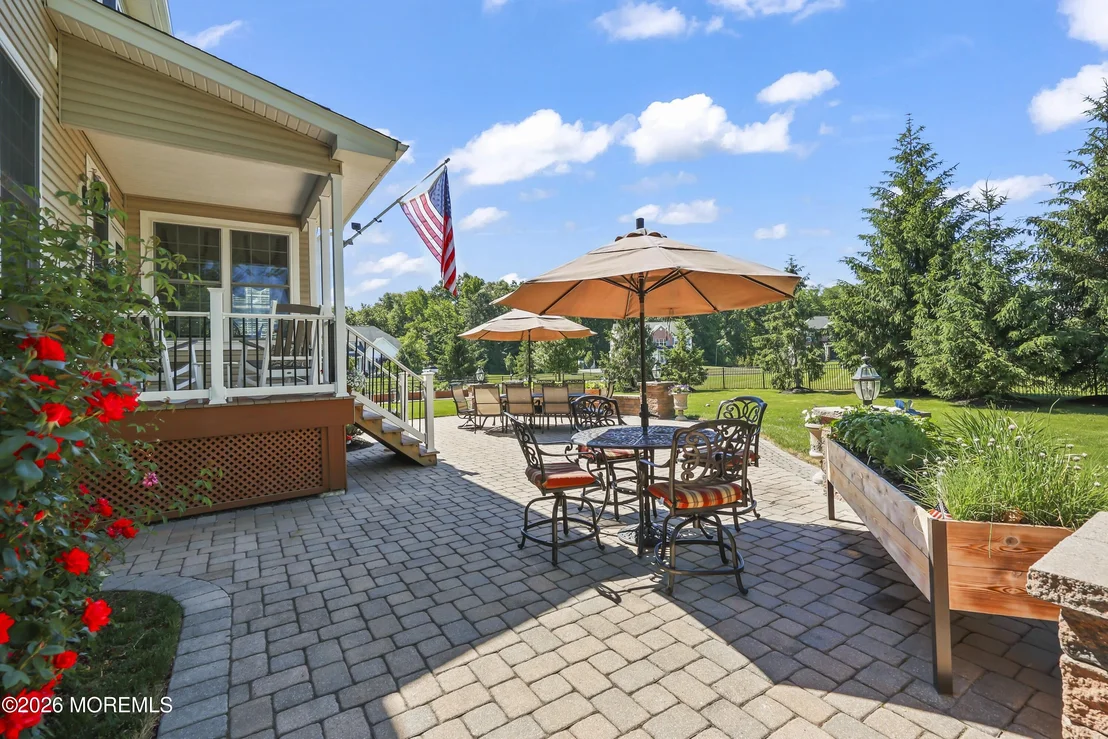 Photo of 14 Whispering Grove Boulevard