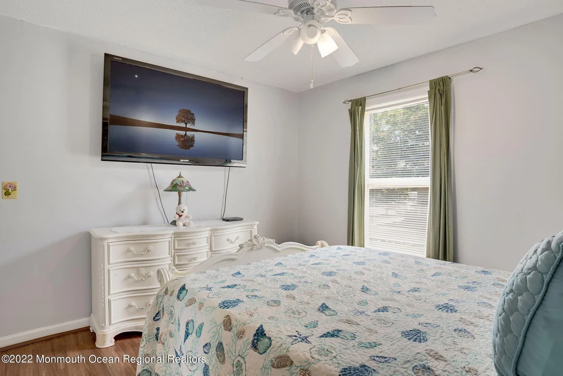 Photo of 2113 W Bangs Avenue