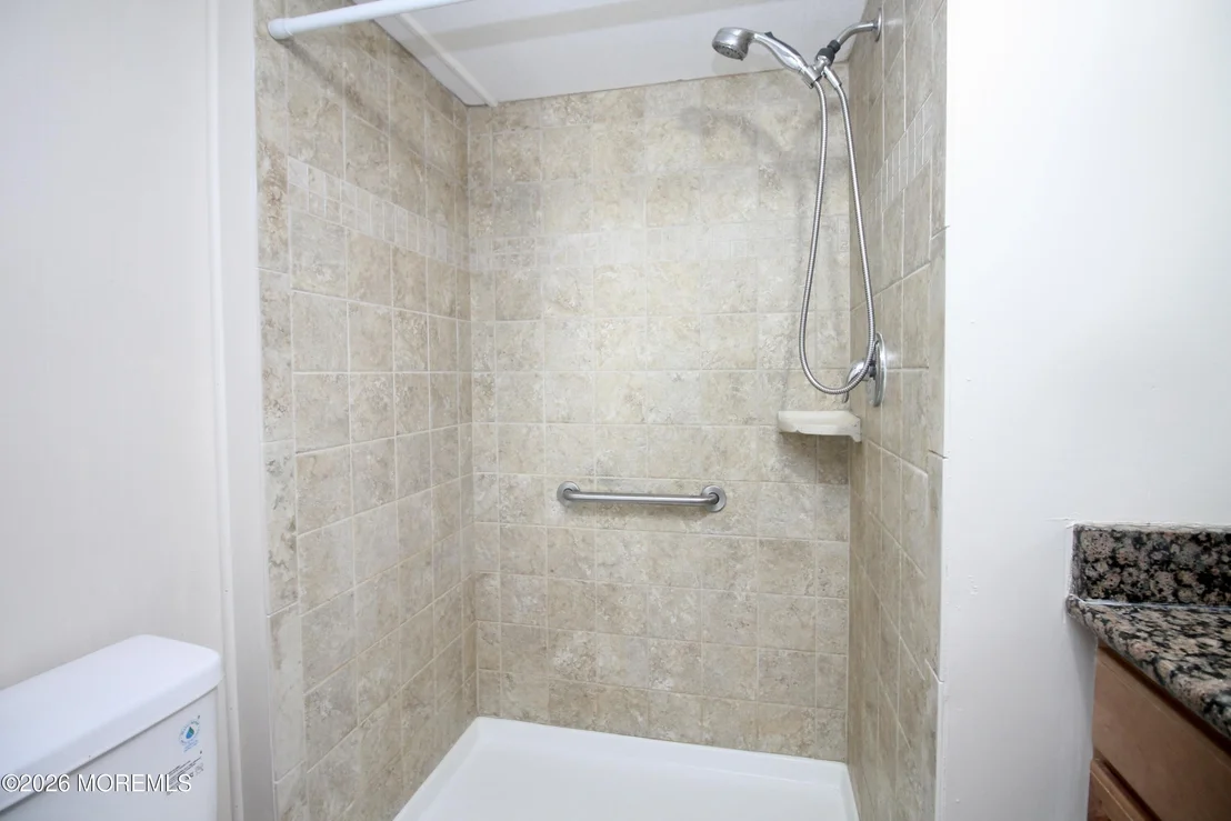 Photo of 406 Roberts Road