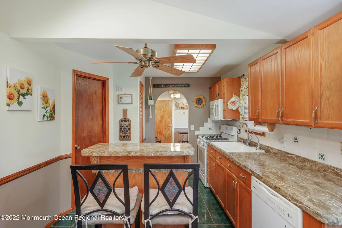 Photo of 33 Van Buren Avenue