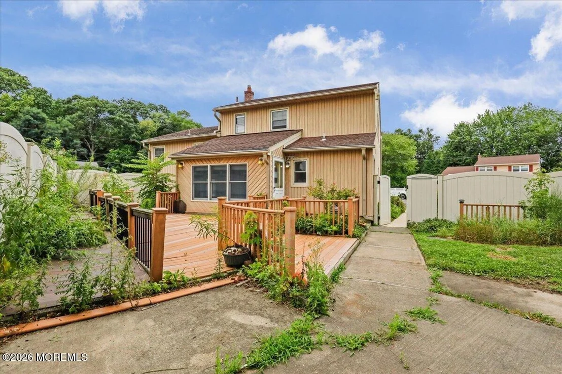 Photo of 20 Eisele Avenue