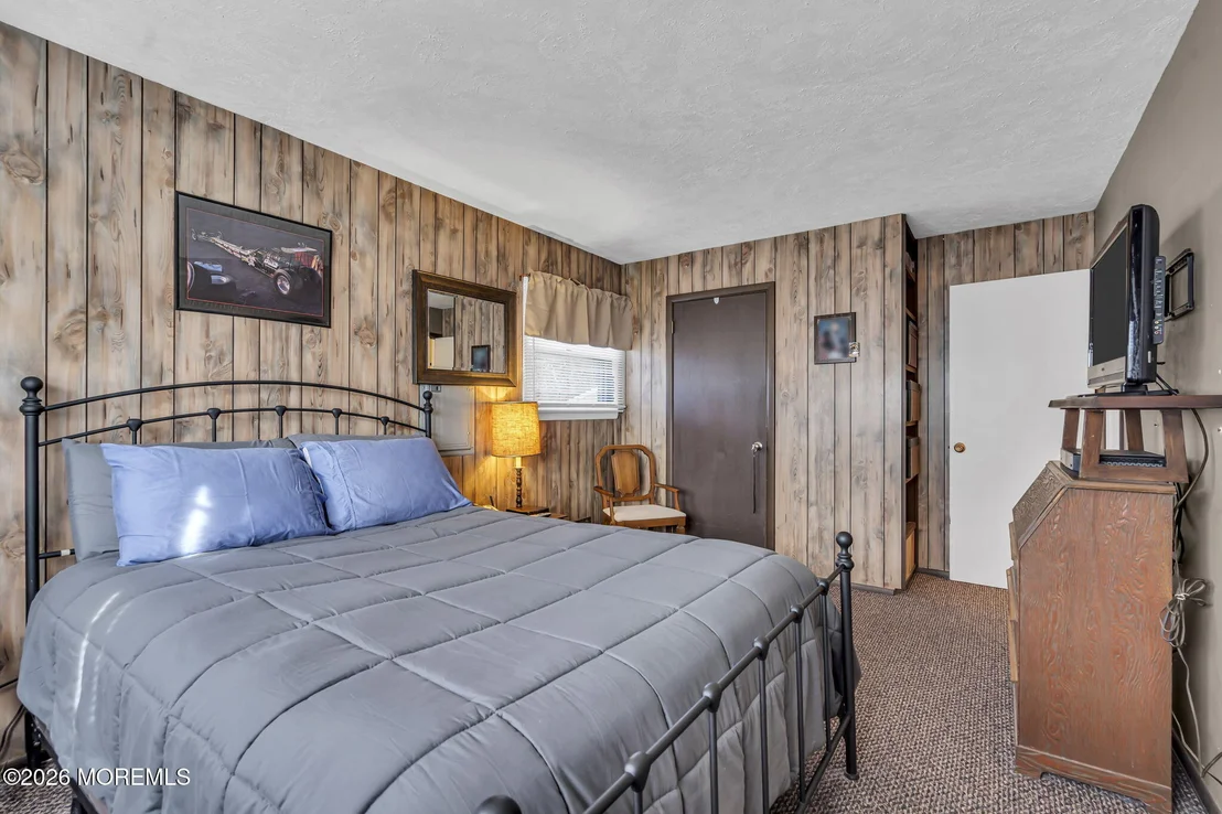 Photo of 307 Clearstream Road