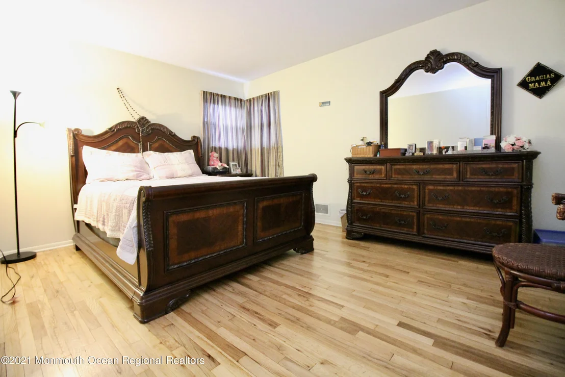 Photo of 1310 Emma Place